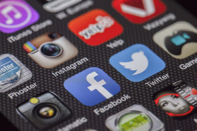 🚀 8 best WordPress plugins for social media in 2026