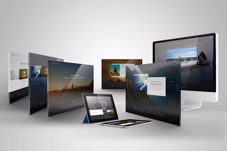 Sett med PSD-mockuper av nettside for nettbrett, iMac og desktop