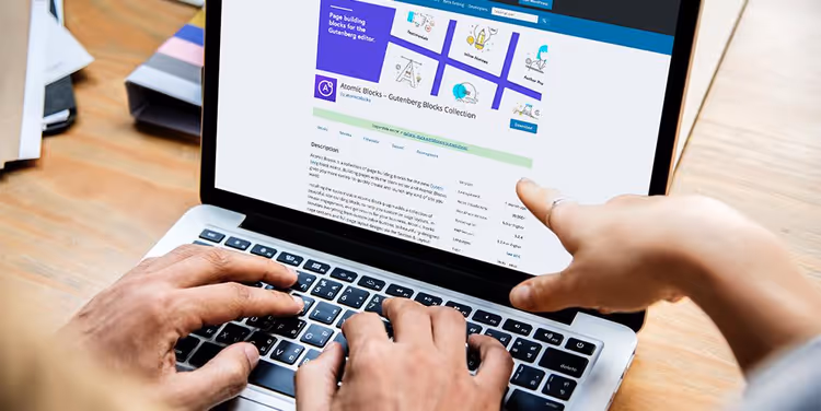 Edytor kodu PHP z funkcjami wtyczki WordPress w IDE