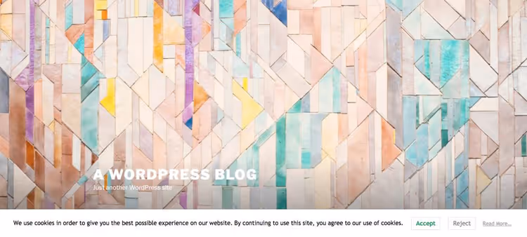 Banner avviso cookie su un sito WordPress