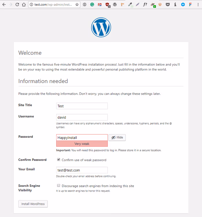 Utfylling av nettstedstittel og WordPress-påloggingsinformasjon