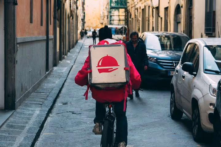 🍔 7 best food delivery plugins for WordPress 2026 (free and paid)