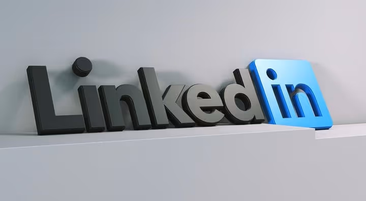 🥇 8 WordPress-плагінів для LinkedIn у 2026: автопостинг, кнопки та соціальний логін