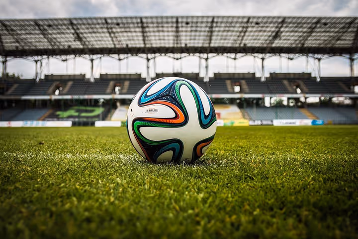 ⚽ 16 Parimat WordPressi teemat jalgpalli- ja spordiveebisaitidele 2026