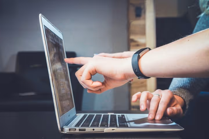🚀 Kuinka ymmärtää, että sivustosi on aika siirtyä VPS:ään: viisi varmaa merkkiä