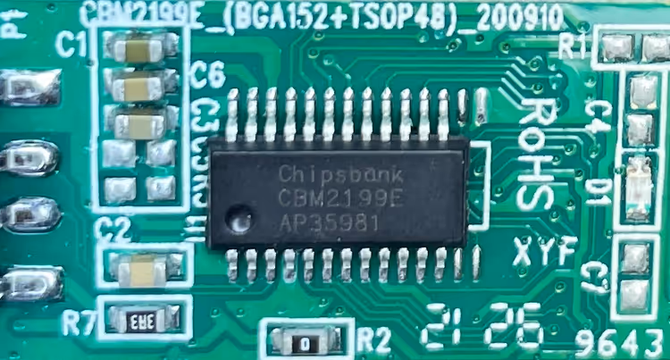 WinHex window showing displayed capacity of fake flash drive